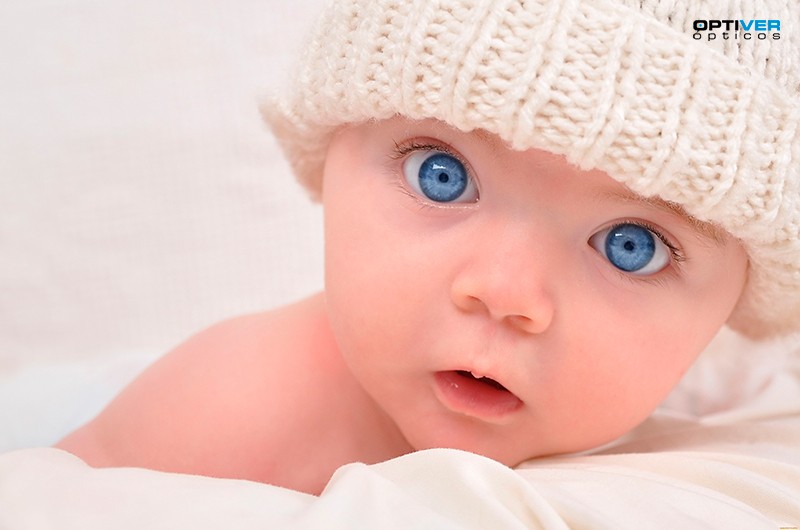 Cambios en el color de ojos de un bebé